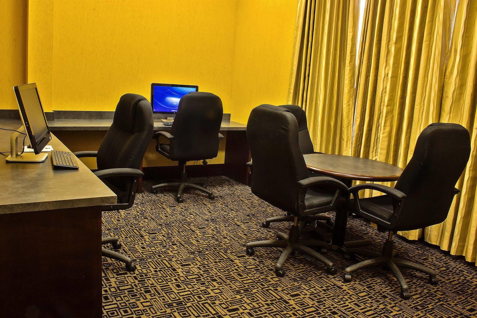 Comfort Inn Ballston Arlington Bagian luar foto